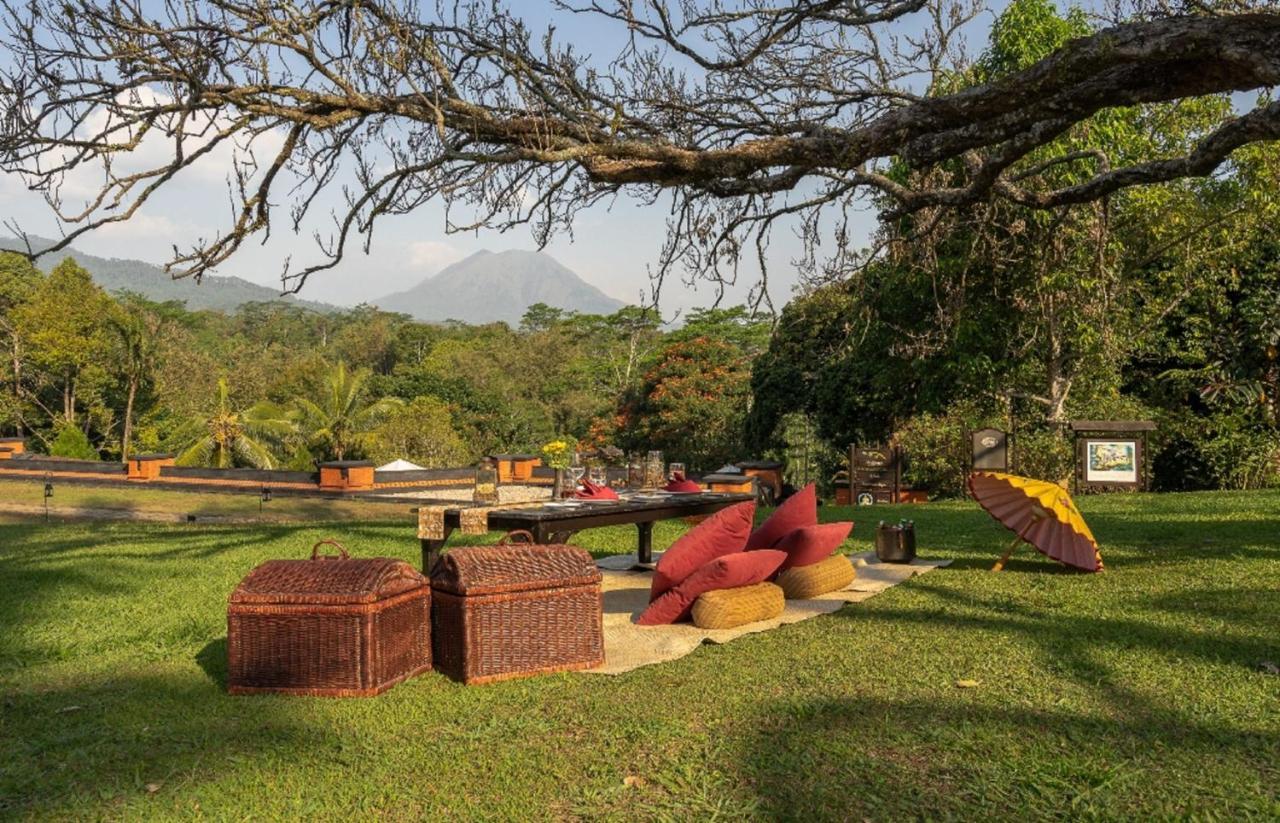 Mesastila Resort And Spa Magelang Exterior photo